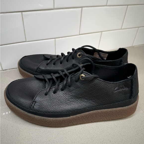 Never worn!  CLARKS MEN'S OAKPARK LOW BLACK LEATHER SNEAKERS - Picture 1 of 6